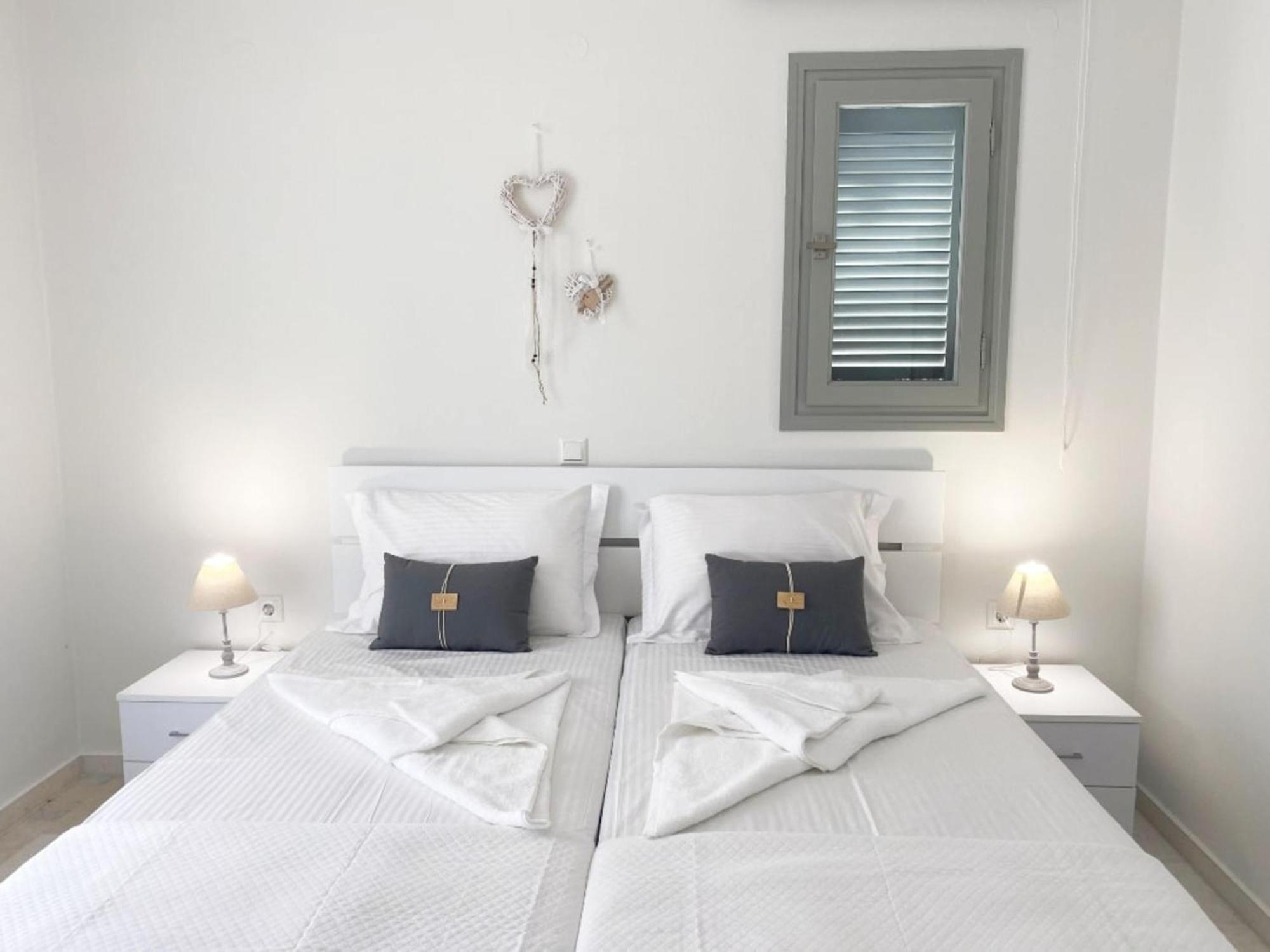 Heart Of Paros Apartments Eksteriør bilde
