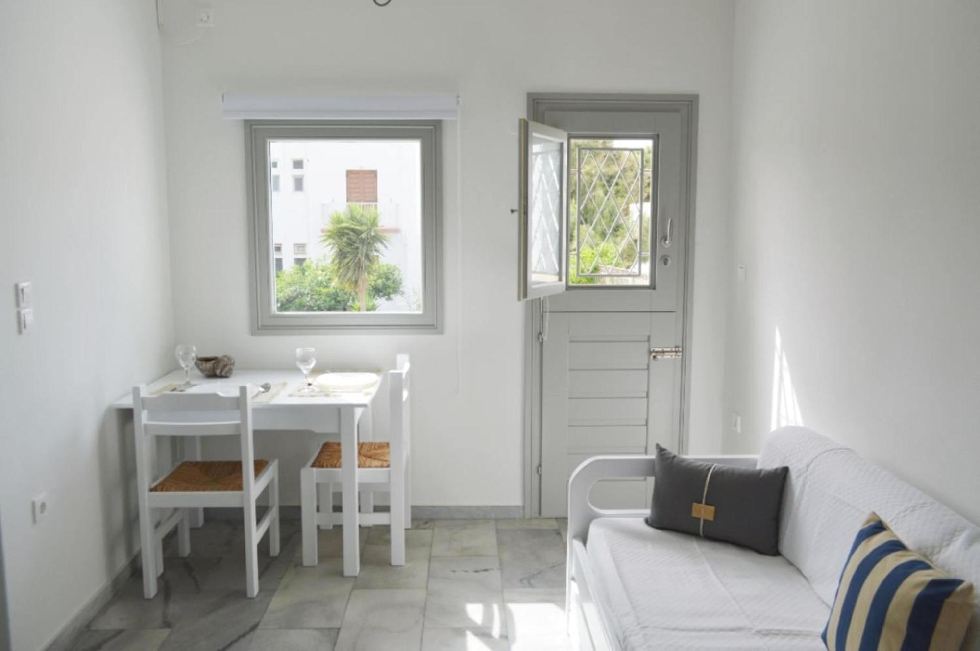 Heart Of Paros Apartments Eksteriør bilde